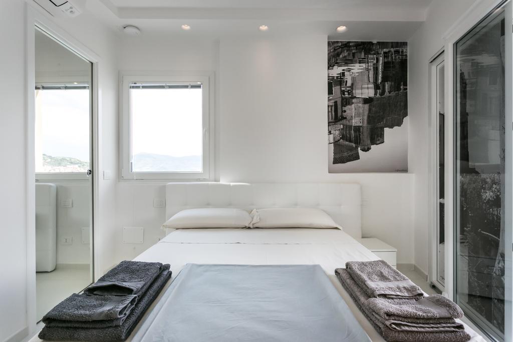 Al Molo Sea View Rooms เลริชี ภายนอก รูปภาพ