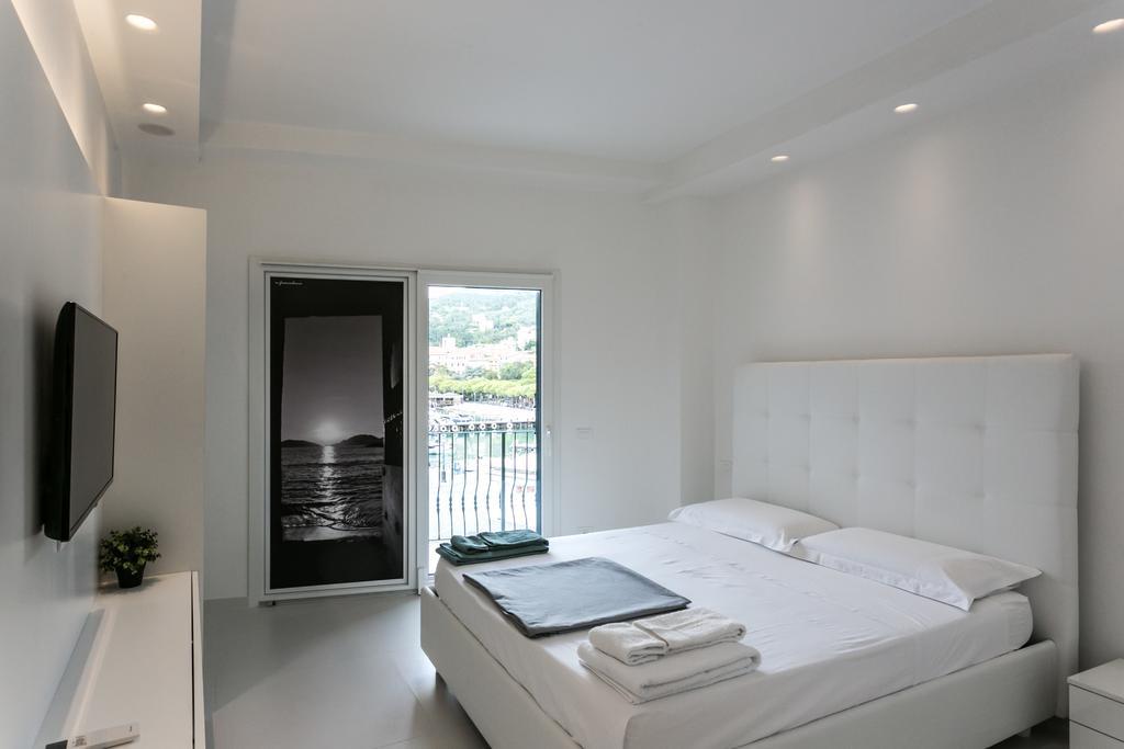 Al Molo Sea View Rooms เลริชี ภายนอก รูปภาพ