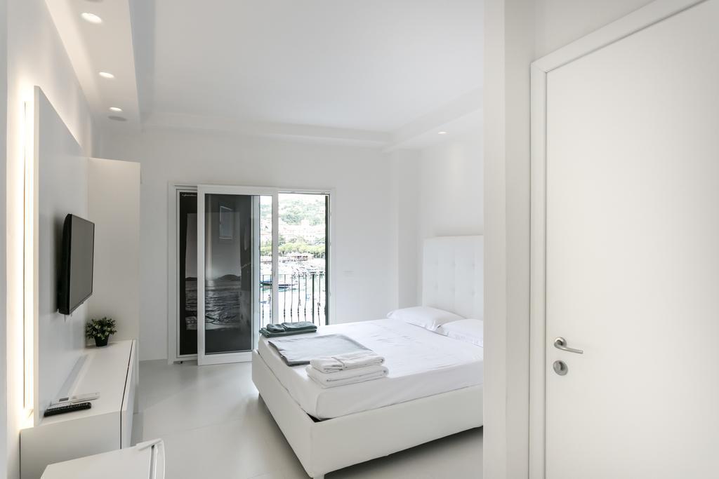 Al Molo Sea View Rooms เลริชี ภายนอก รูปภาพ