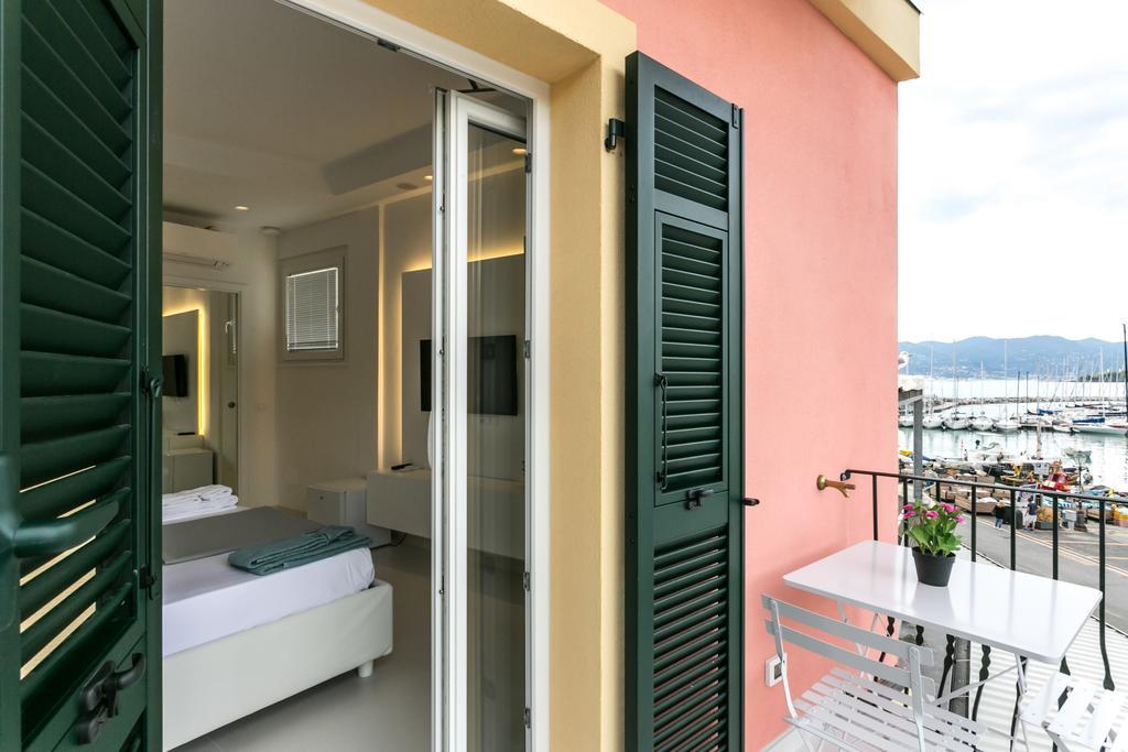 Al Molo Sea View Rooms เลริชี ภายนอก รูปภาพ